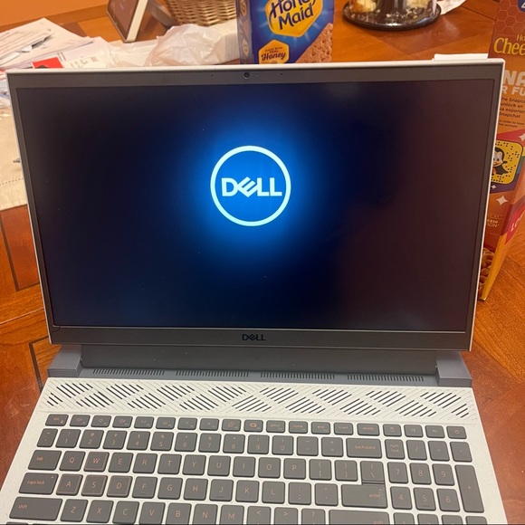 Gaming laptop g15 NVIDIA 3050 ti AMD ryzen 5 5600 h like new - Picture 4 of 4